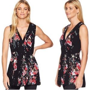 🆕 Free People Sleeveless Black Tunic Top with Floral Print. NWT